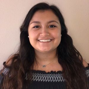 Meet your Posher, Claudia